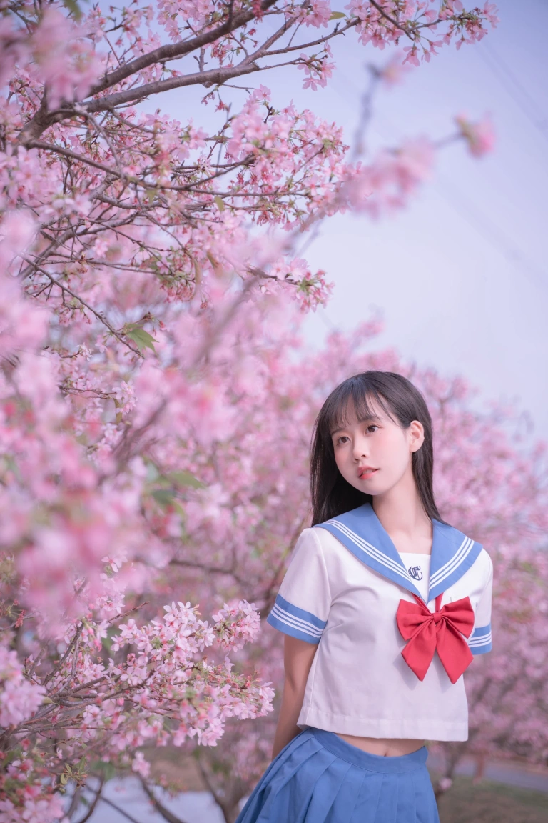萌芽儿o0《樱花jk》写真图集 30P｜在线预览与图包下载