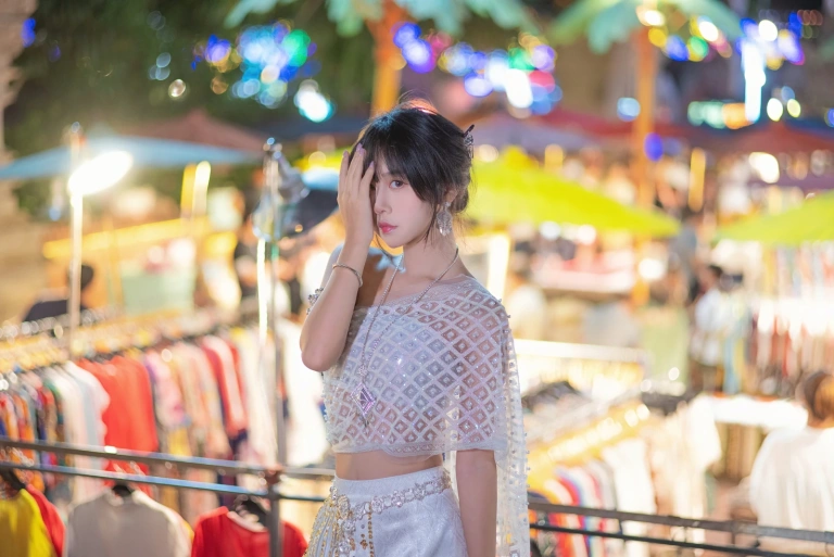 萌芽儿o0《西双版纳【傣服 银】》写真图集 17P｜在线预览与图包下载