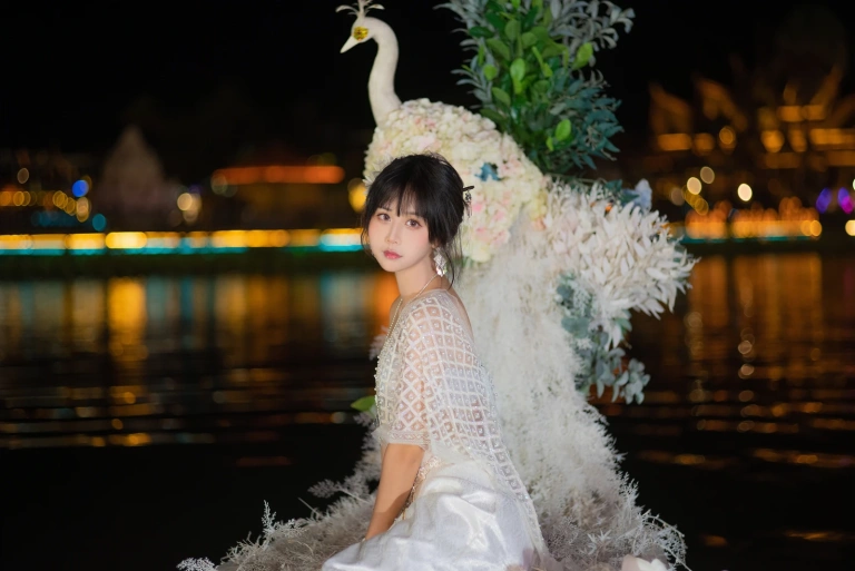 萌芽儿o0《西双版纳【傣服 银】》写真图集 17P｜在线预览与图包下载