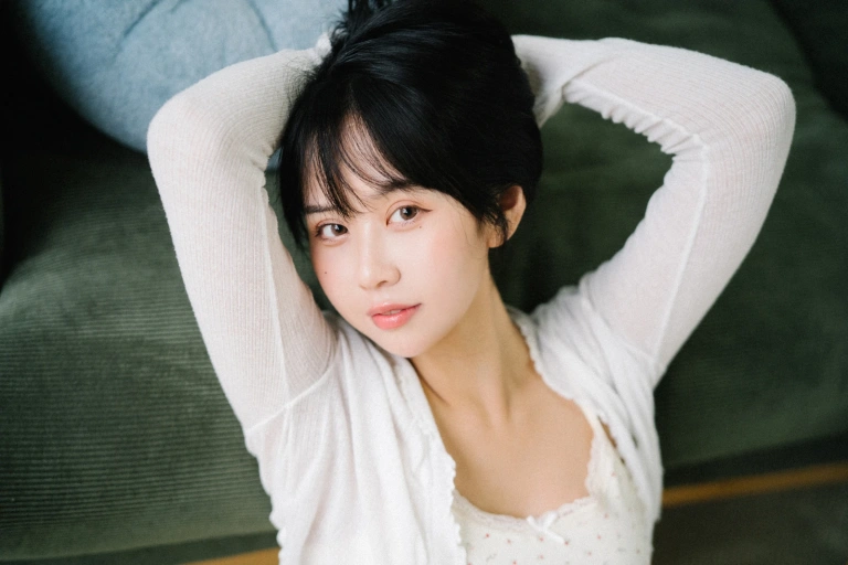 萌芽儿o0《夏天的尾巴》写真图集 45P｜在线预览与图包下载