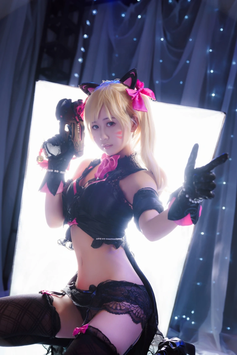 萌芽儿o0《dva黑猫》写真图集 18P｜在线预览与图包下载