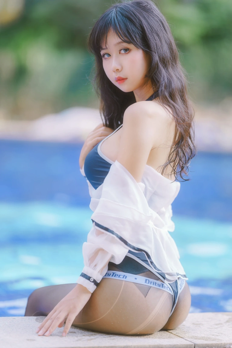 萌芽儿o0《竞泳 得体社》写真图集 17P｜在线预览与图包下载