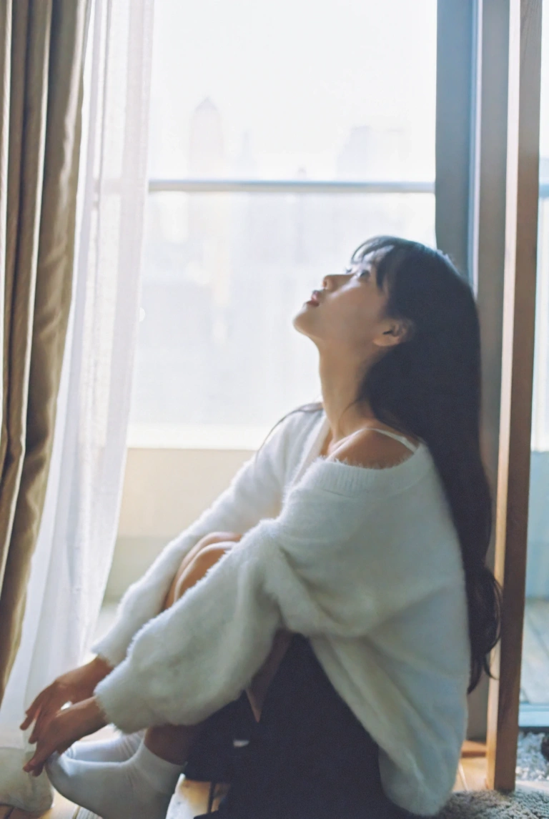 萌芽儿o0《昼夜》写真图集 39P｜在线预览与图包下载