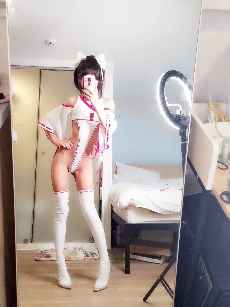萌芽儿o0《巫女服 自拍》写真图集 22P+2V｜在线预览与图包下载