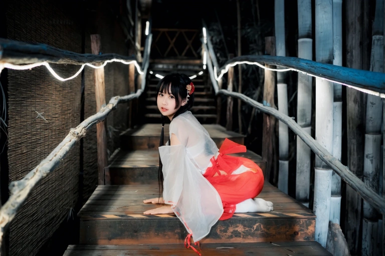 萌芽儿o0《透明巫女》写真图集 14P｜在线预览与图包下载