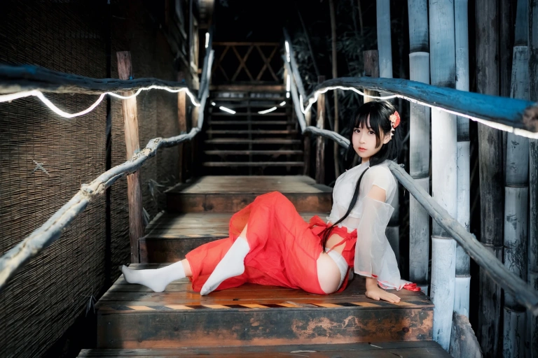 萌芽儿o0《透明巫女》写真图集 14P｜在线预览与图包下载