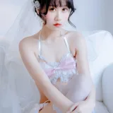 萌芽儿o0《白婚纱 蝴蝶结内衣》写真图集 23P｜在线预览与图包下载