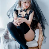萌芽儿o0《黑婚纱 玫瑰内衣》写真图集 24P｜在线预览与图包下载