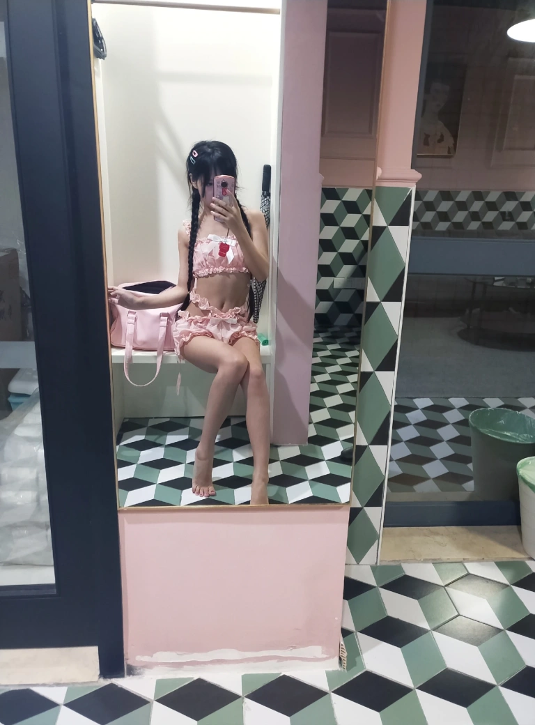 萌芽儿o0《南瓜睡衣》写真图集 26P｜在线预览与图包下载