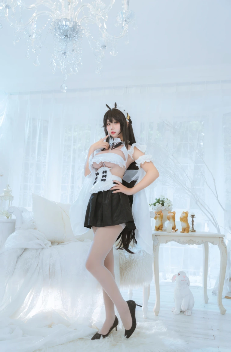 萌芽儿o0《碧蓝航线 不挠女仆》写真图集 35P｜在线预览与图包下载