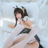 萌芽儿o0《碧蓝航线 不挠女仆》写真图集 35P｜在线预览与图包下载