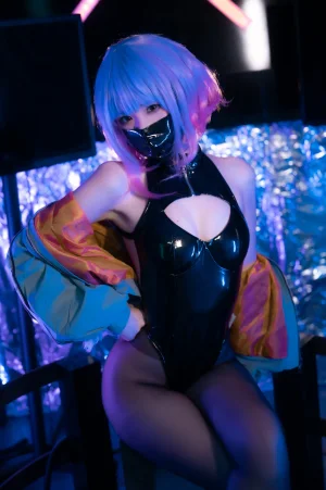 Quan冉有点饿《LUNA 高叉兔女郎》写真图集 28P｜在线预览与图包下载