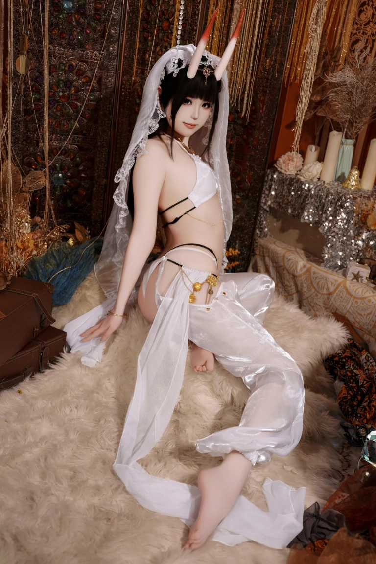 Quan冉有点饿《碧蓝航线 能代舞娘》写真图集 45P｜在线预览与图包下载