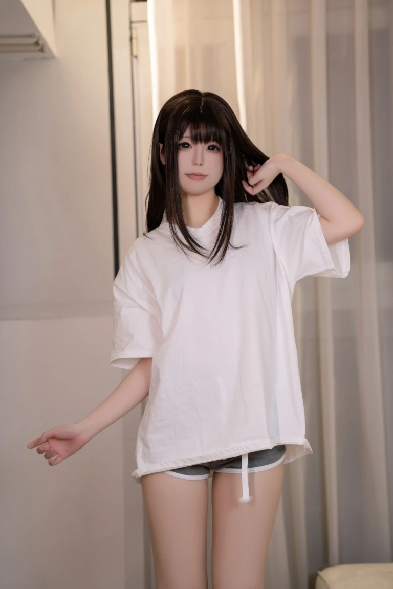 Quan冉有点饿《tora酱的秘密男友》写真图集 112P｜在线预览与图包下载