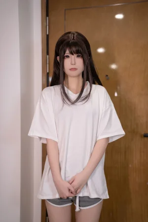 Quan冉有点饿《tora酱的秘密男友》写真图集 112P｜在线预览与图包下载