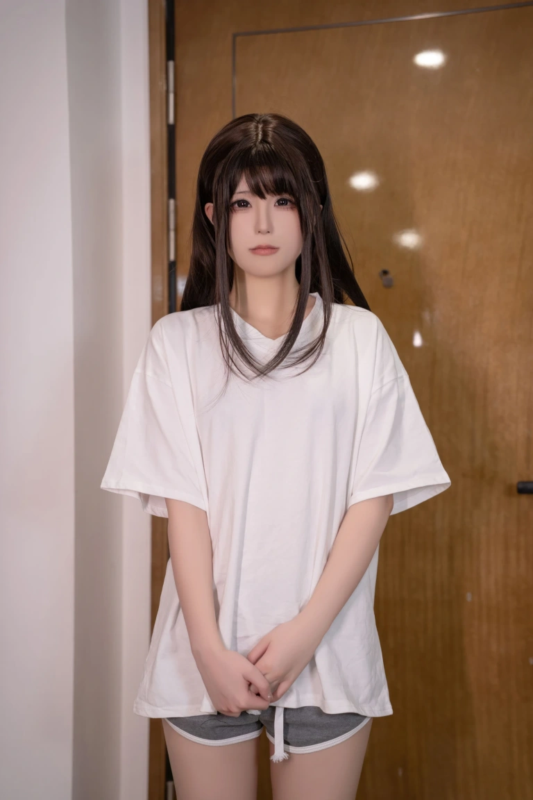 Quan冉有点饿《tora酱的秘密男友》写真图集 112P｜在线预览与图包下载