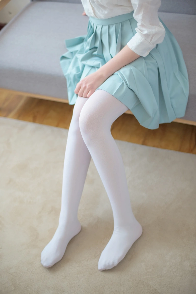 森萝财团《R15-003》写真图集 94P｜在线预览与图包下载