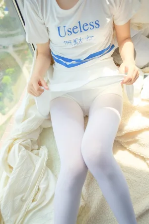 森萝财团《R15-004》写真图集 111P｜在线预览与图包下载