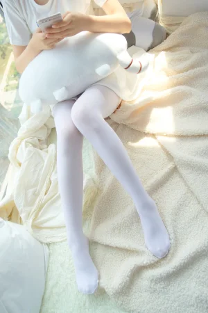 森萝财团《R15-004》写真图集 111P｜在线预览与图包下载