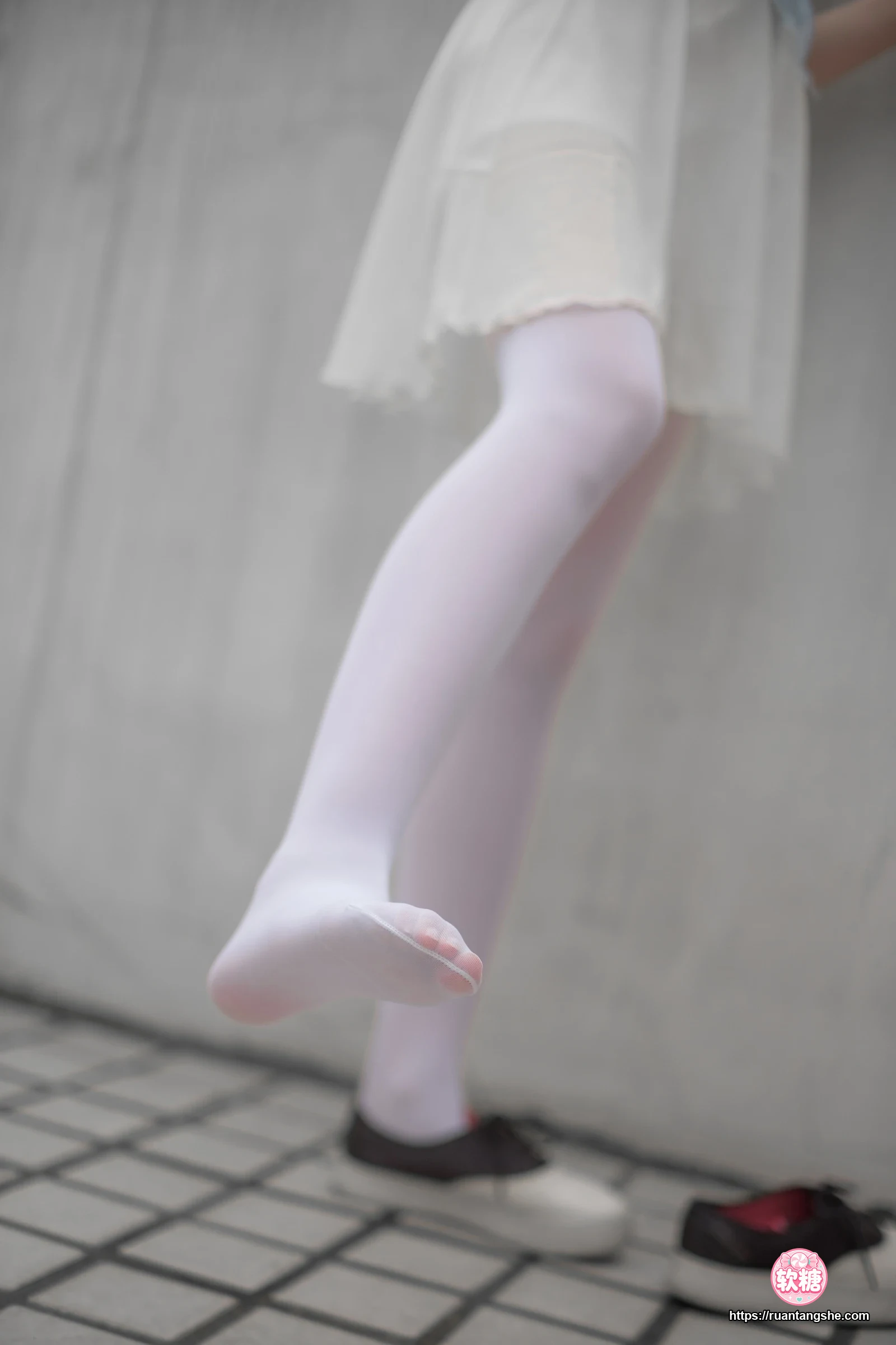 森萝财团 R15-007