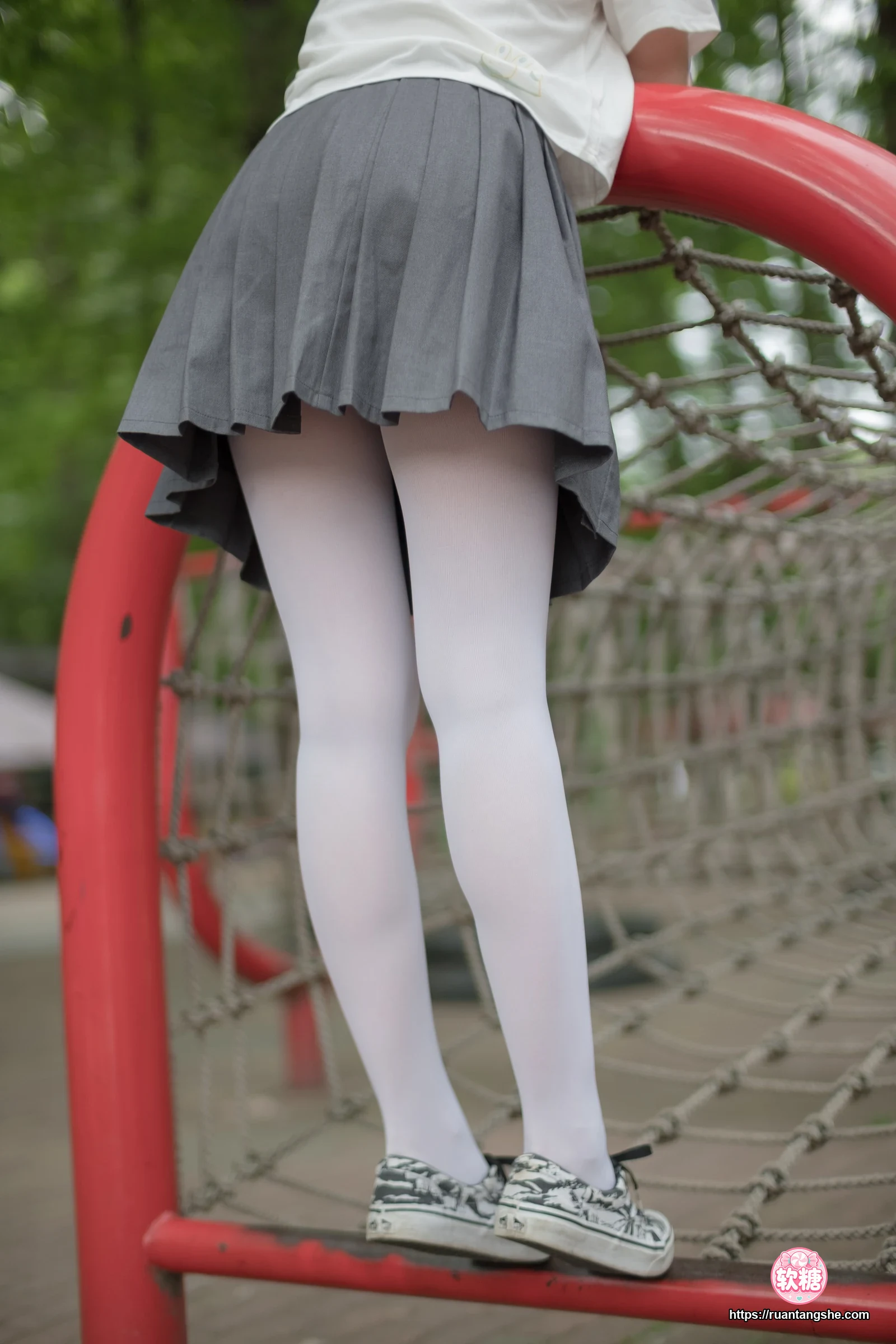 森萝财团 R15-014