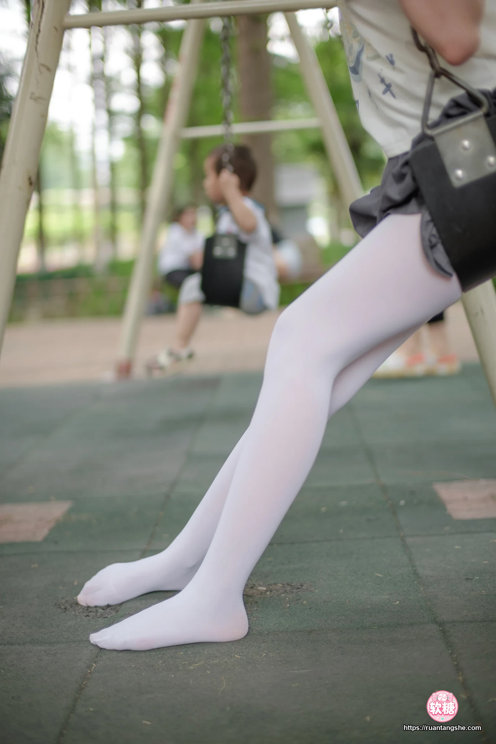 森萝财团 R15-014