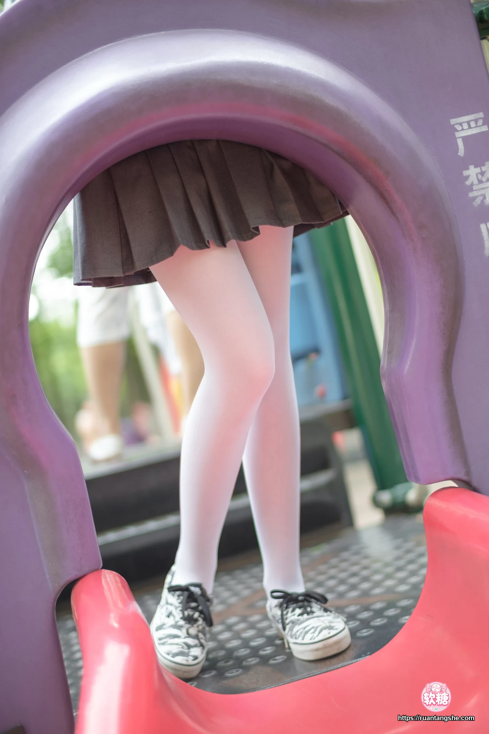 森萝财团 R15-014