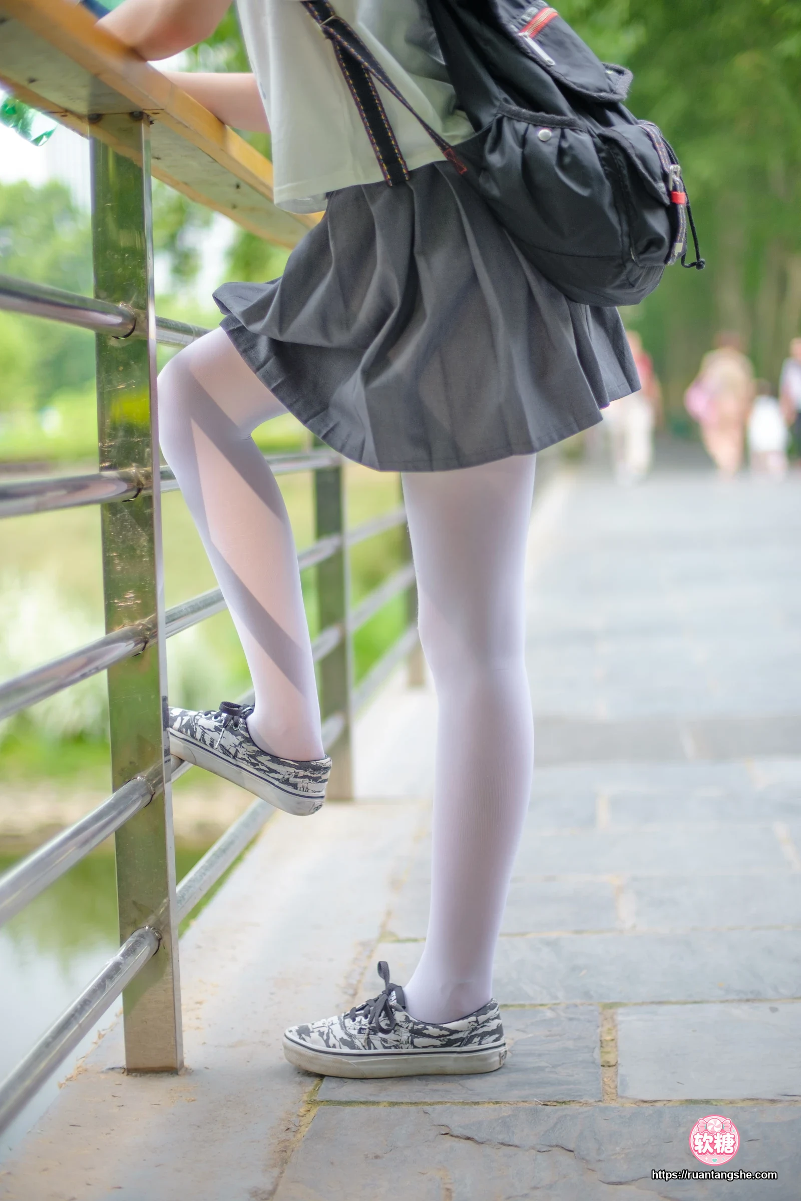 森萝财团 R15-014