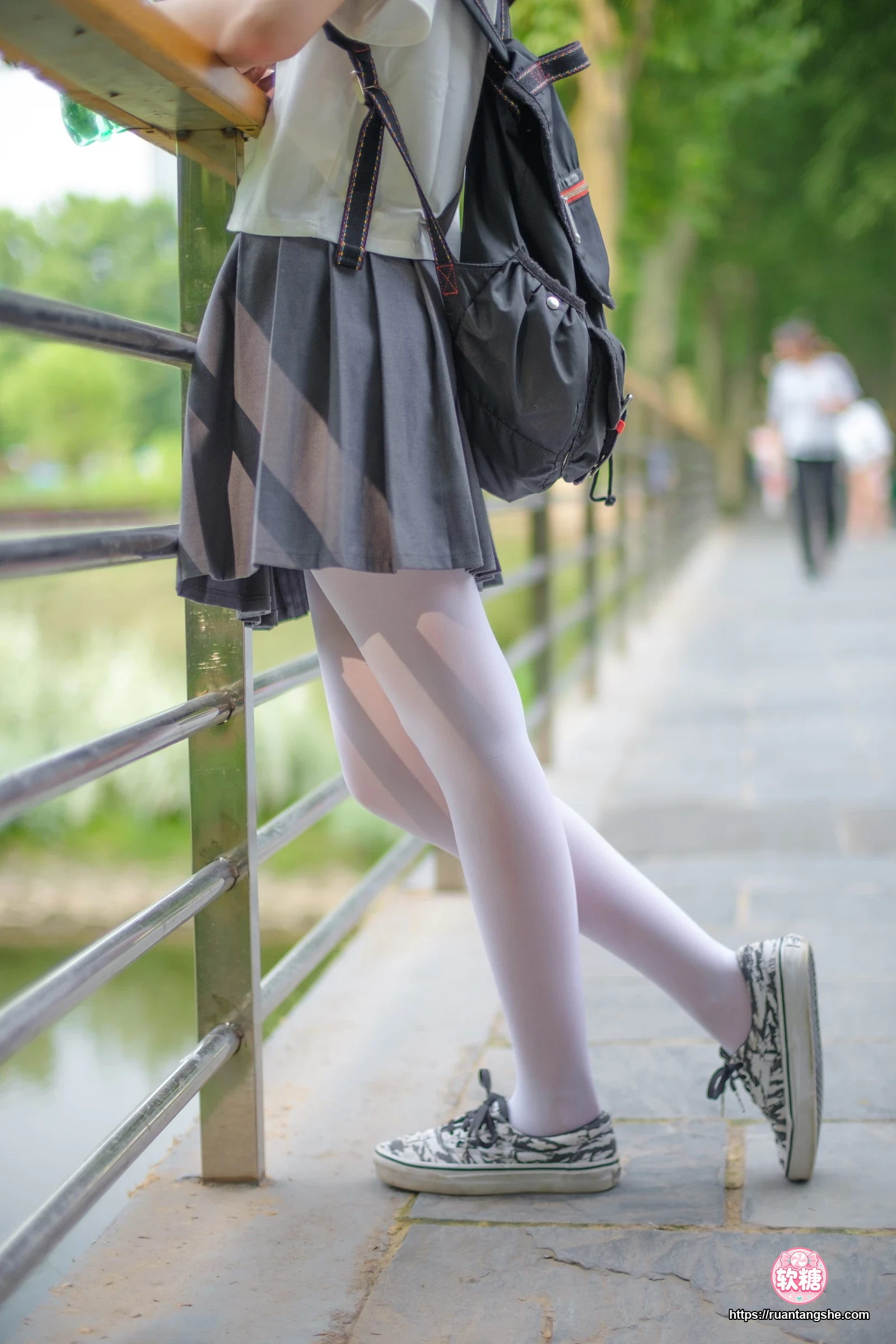 森萝财团 R15-014