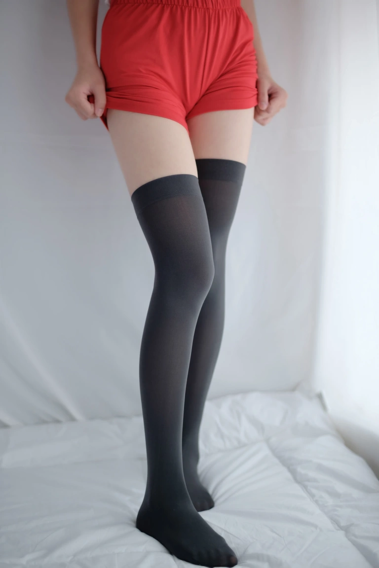 森萝财团《R15-024》写真图集 57P｜在线预览与图包下载