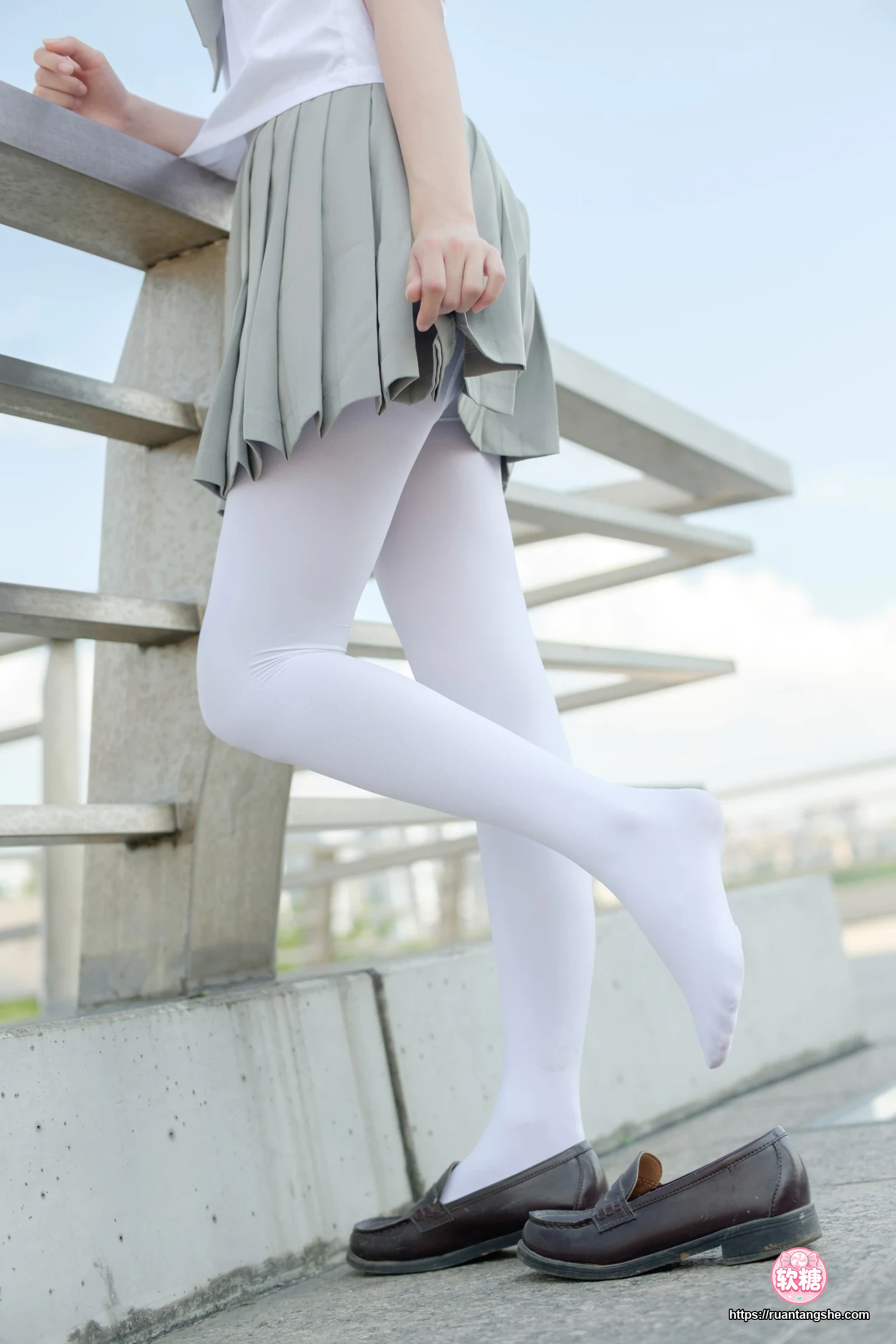 森萝财团 R15-026