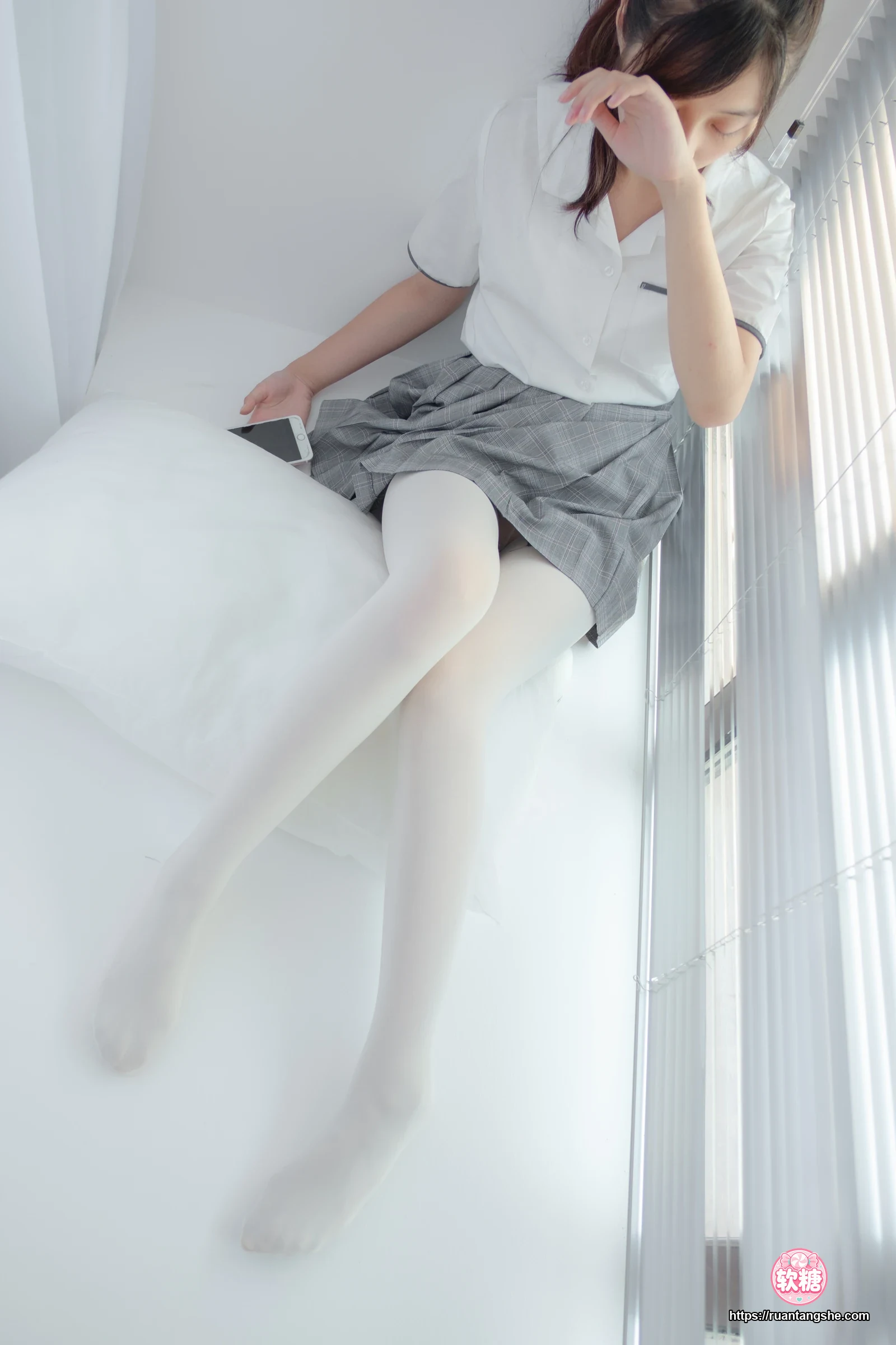 森萝财团 R15-028