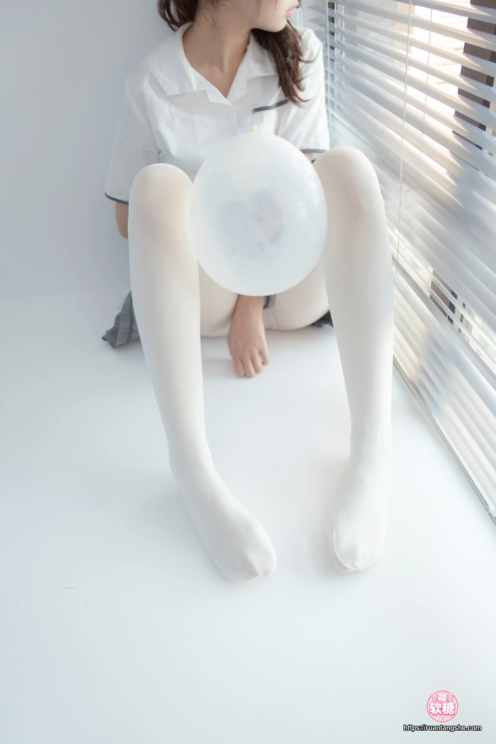 森萝财团 R15-028