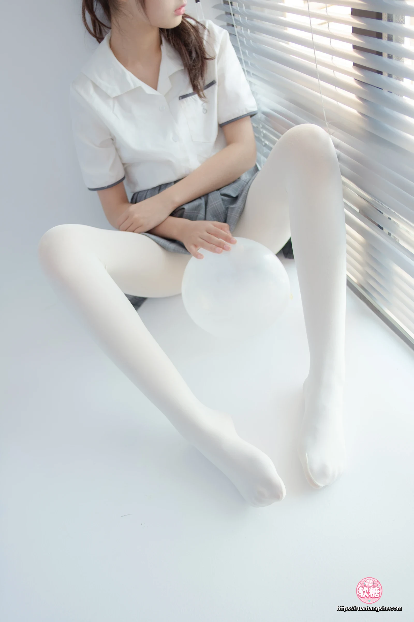 森萝财团 R15-028