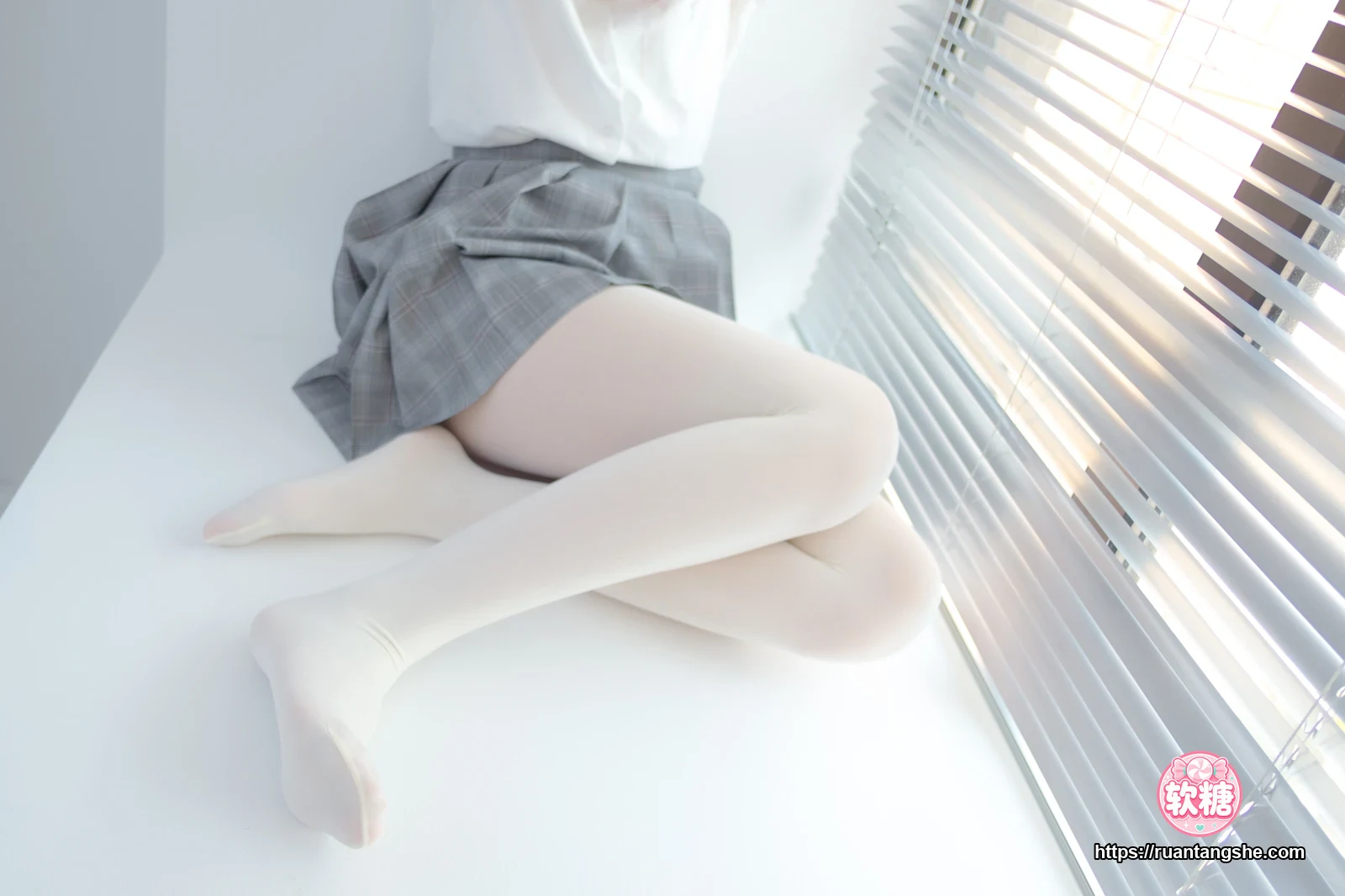 森萝财团 R15-028
