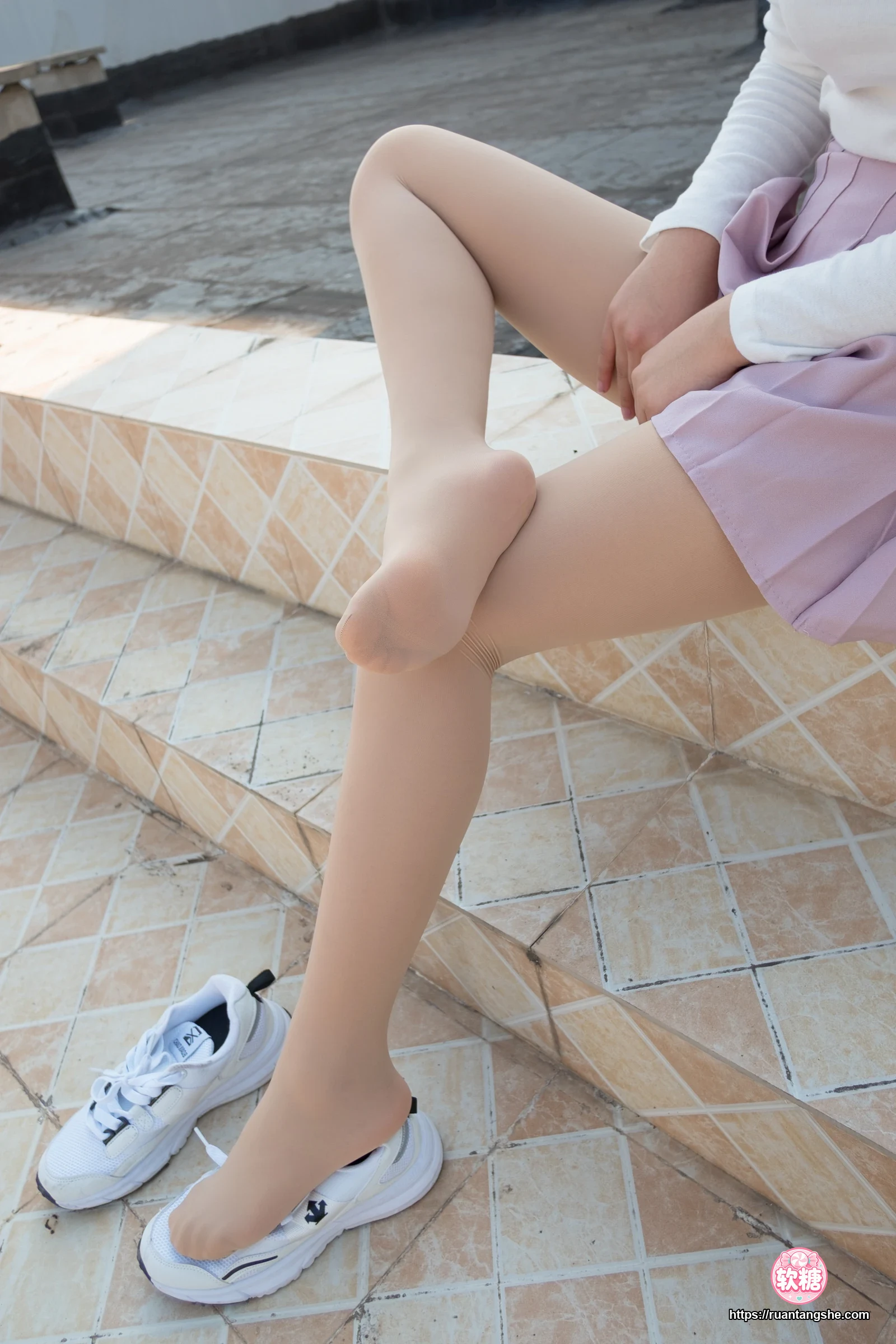 森萝财团 R15-038
