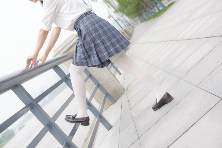 森萝财团《R15-039》写真图集 88P｜在线预览与图包下载