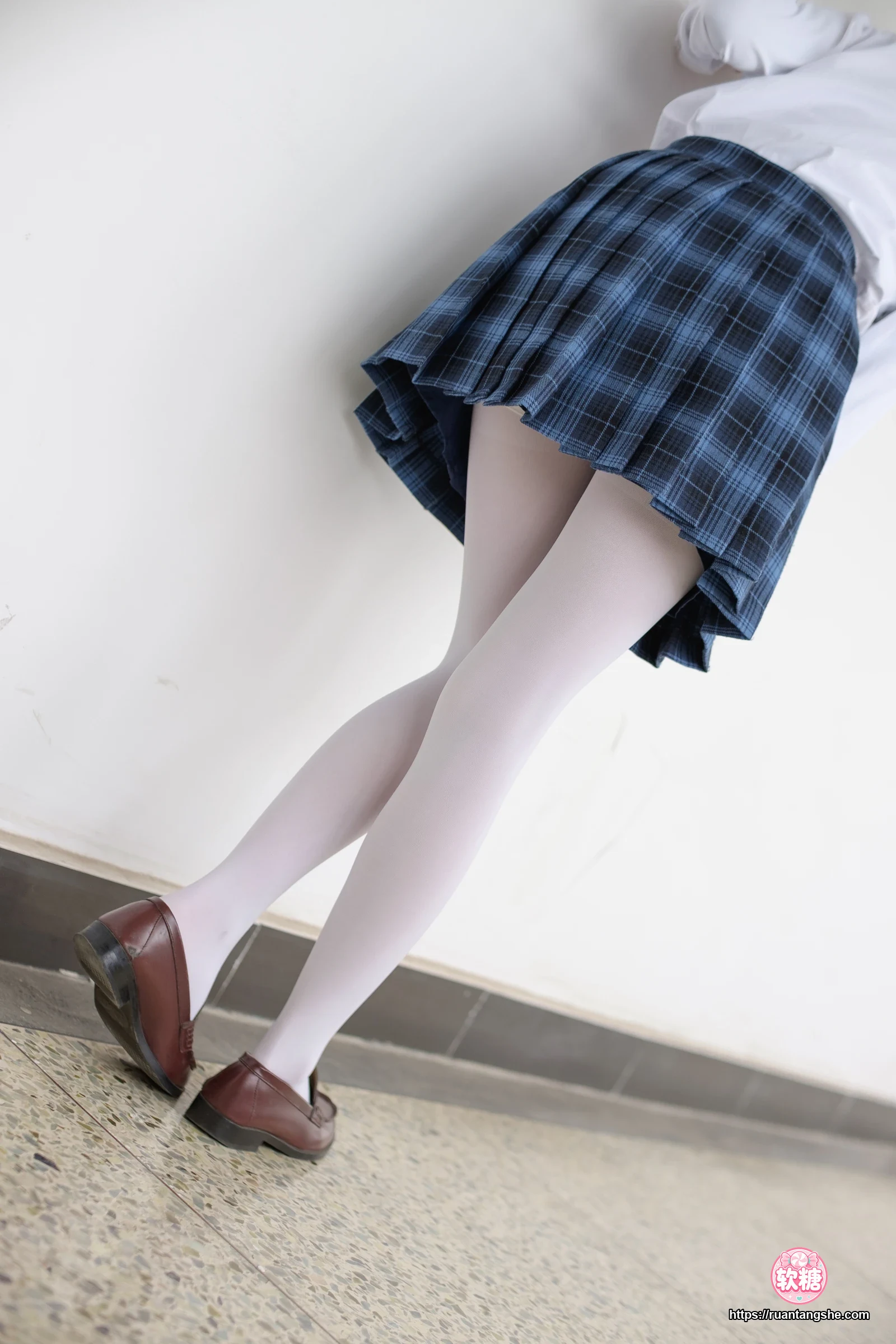 森萝财团 R15-044