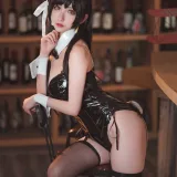 rioko凉凉子《爱宕兔女郎》写真图集 46P+5V｜在线预览与图包下载