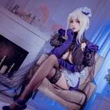 rioko凉凉子《黑枪呆女仆》写真图集 26P+1V｜在线预览与图包下载