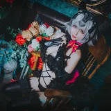 rioko凉凉子《黑贞》写真图集 16P｜在线预览与图包下载