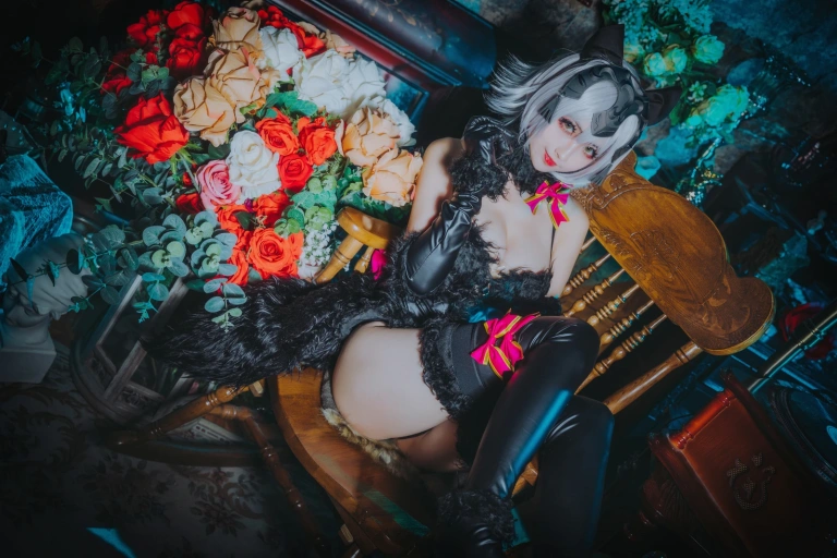 rioko凉凉子《黑贞》写真图集 16P｜在线预览与图包下载