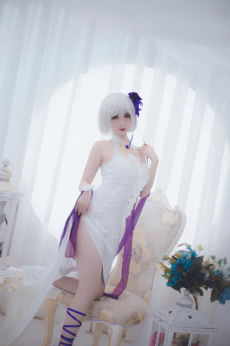rioko凉凉子《天狼星》写真图集 10P｜在线预览与图包下载