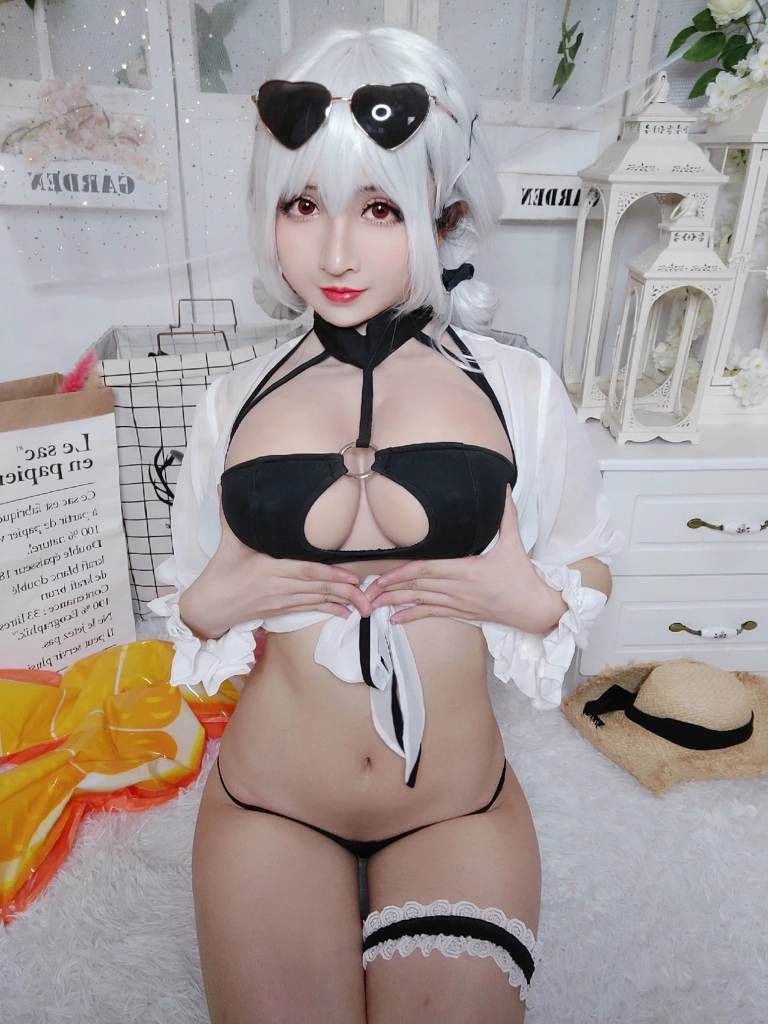 rioko凉凉子《天狼星泳装》写真图集 21P｜在线预览与图包下载
