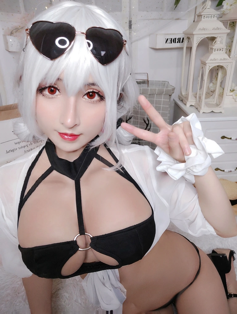 rioko凉凉子《天狼星泳装》写真图集 21P｜在线预览与图包下载