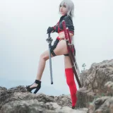 rioko凉凉子《泳装黑贞》写真图集 8P｜在线预览与图包下载