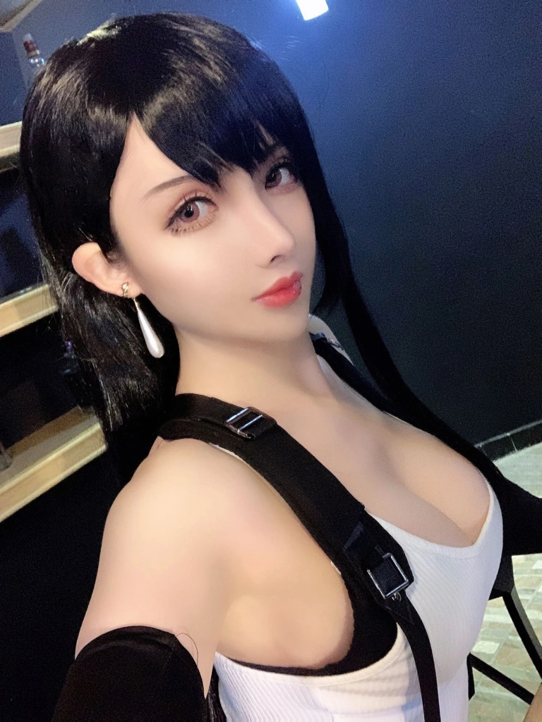 rioko凉凉子《蒂法自拍》写真图集 19P｜在线预览与图包下载