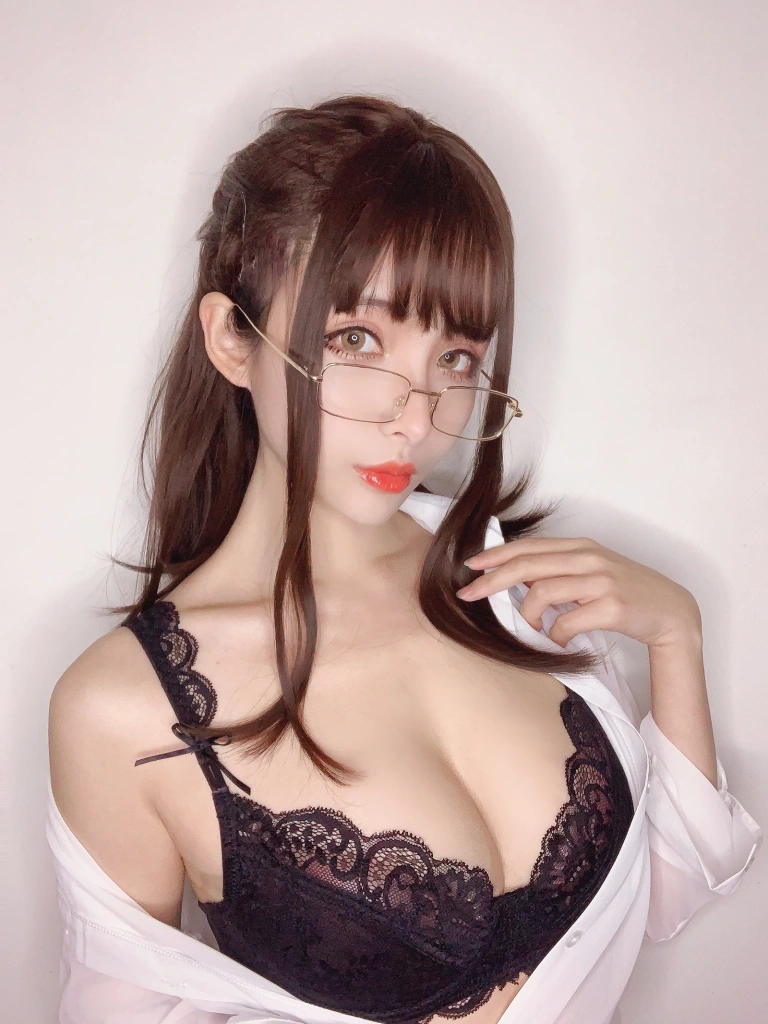 rioko凉凉子《教师》写真图集 18P｜在线预览与图包下载