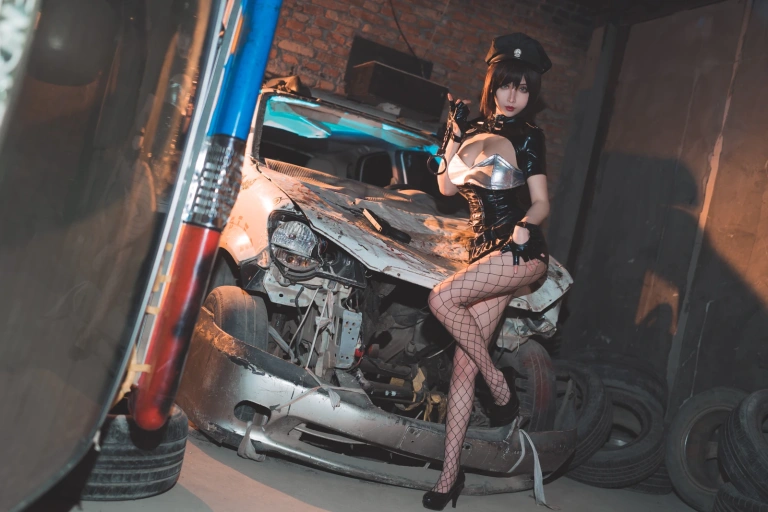 rioko凉凉子《实习警察》写真图集 20P｜在线预览与图包下载