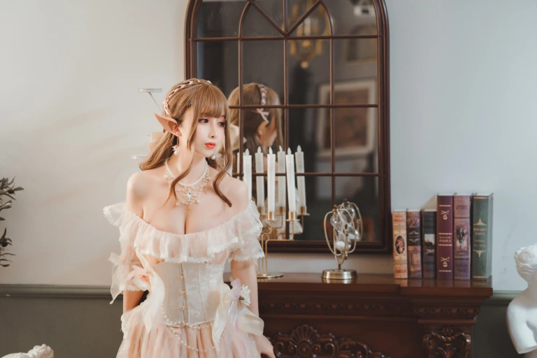 rioko凉凉子《精灵姐姐》写真图集 31P+5V｜在线预览与图包下载
